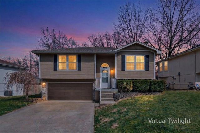 1723 S Whitney Drive, Independence, MO 64057