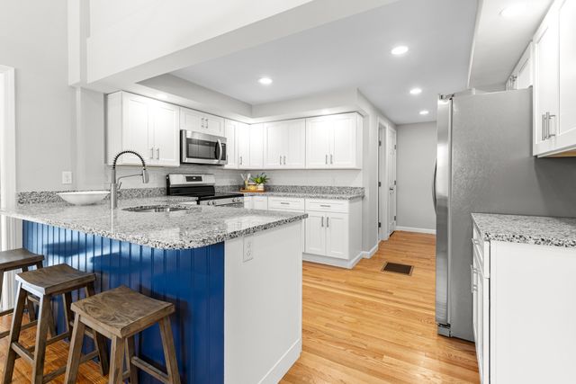 5 Bell Road 5, Bourne, MA 02532