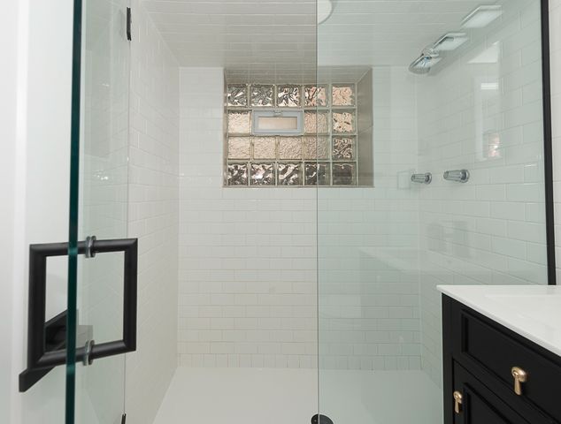 5848 N Drake Avenue, Chicago, IL 60659