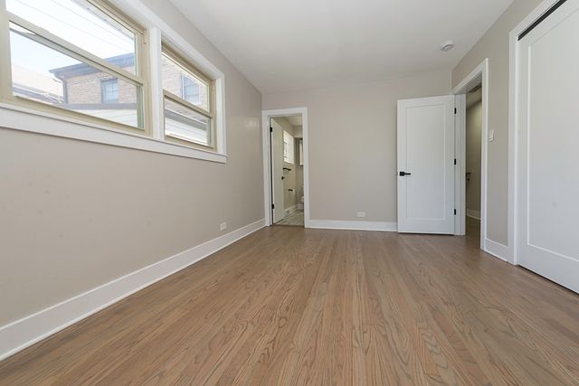 5848 N Drake Avenue, Chicago, IL 60659