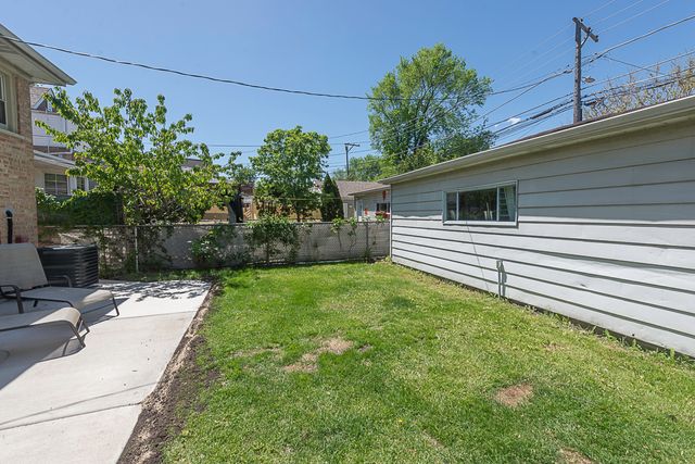 5848 N Drake Avenue, Chicago, IL 60659