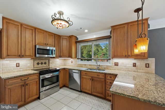 20600 BELL BLUFF RD, Gaithersburg, MD 20879