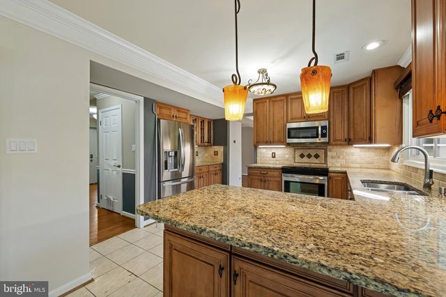 20600 BELL BLUFF RD, Gaithersburg, MD 20879