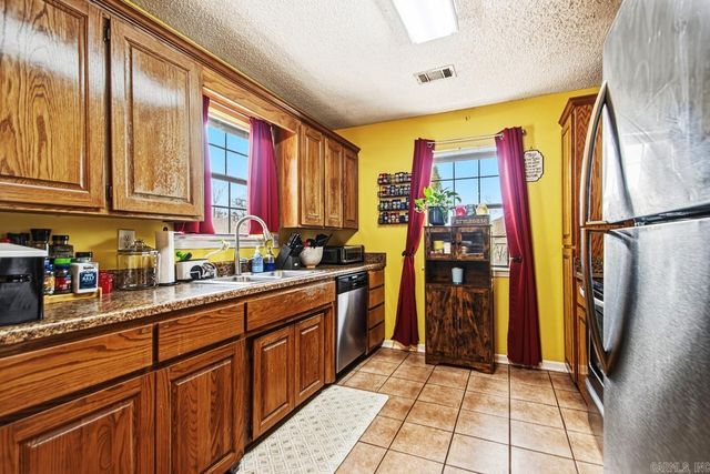 306 Meadow Creek Drive, Benton, AR 72015