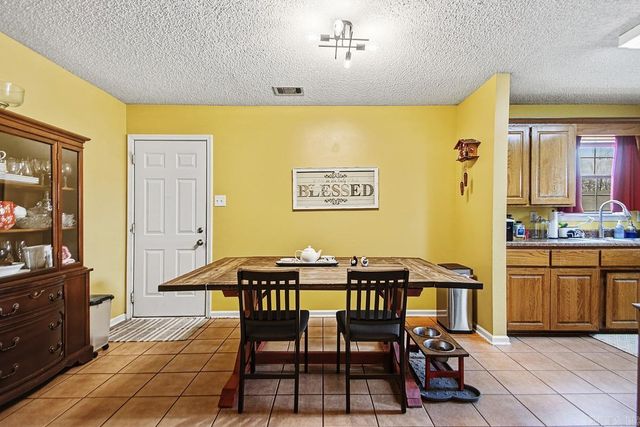 306 Meadow Creek Drive, Benton, AR 72015