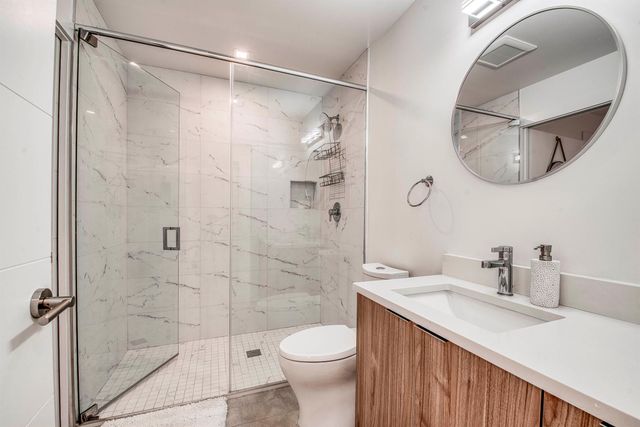 117 Lake Avenue 204, Lake Worth Beach, FL 33460