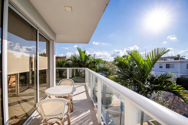 117 Lake Avenue 204, Lake Worth Beach, FL 33460