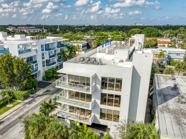 117 Lake Avenue 204, Lake Worth Beach, FL 33460