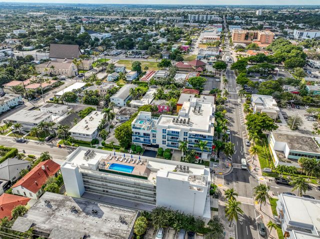 117 Lake Avenue 204, Lake Worth Beach, FL 33460