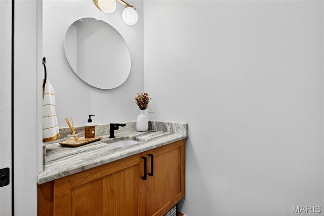 215 N Sarah Street 7, St Louis, MO 63108