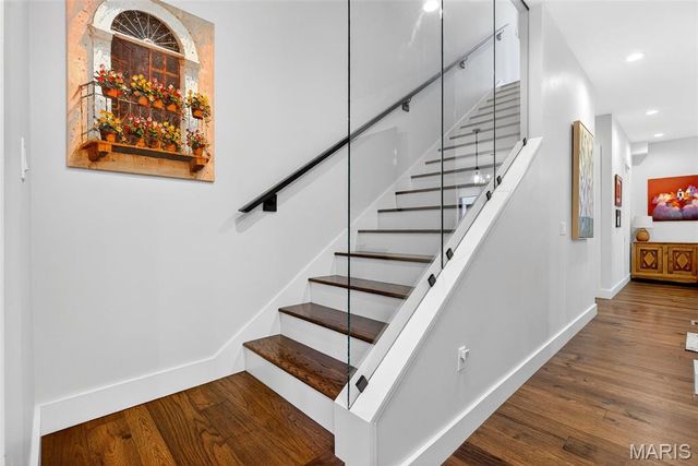 215 N Sarah Street 7, St Louis, MO 63108