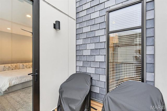 215 N Sarah Street 7, St Louis, MO 63108