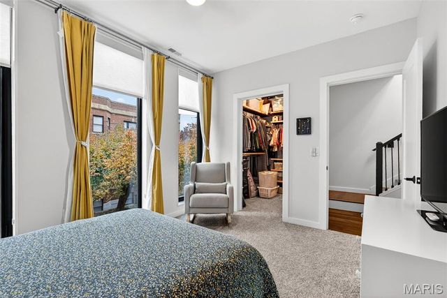 215 N Sarah Street 7, St Louis, MO 63108