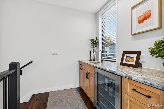 215 N Sarah Street 7, St Louis, MO 63108