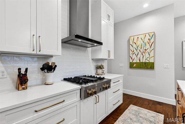 215 N Sarah Street 7, St Louis, MO 63108