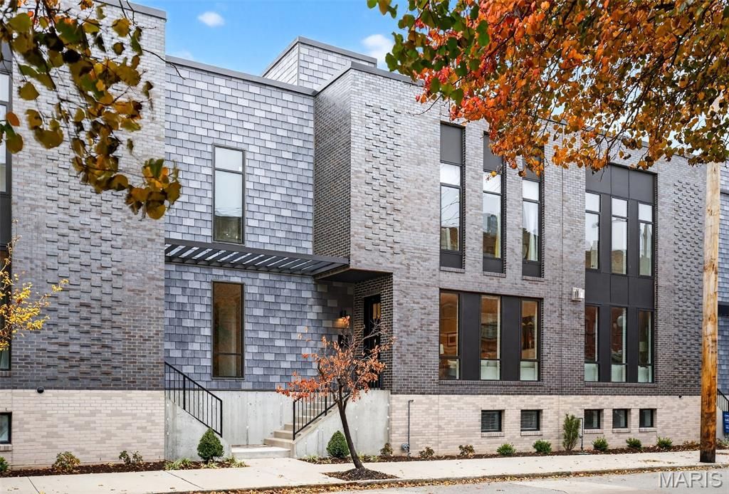 215 N Sarah Street 7, St Louis, MO 63108