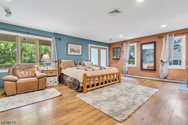 3 Kadel Dr, Mount Arlington Boro, NJ 07856
