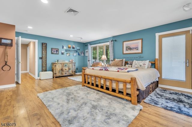 3 Kadel Dr, Mount Arlington Boro, NJ 07856