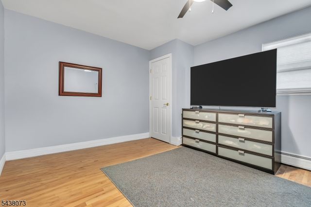3 Kadel Dr, Mount Arlington Boro, NJ 07856