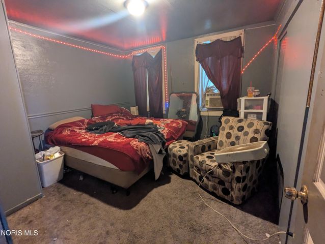 205 Courtland Avenue, Toledo, OH 43609