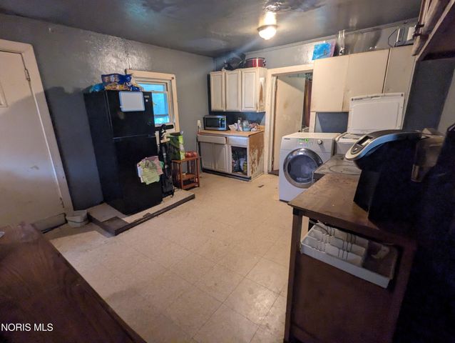 205 Courtland Avenue, Toledo, OH 43609