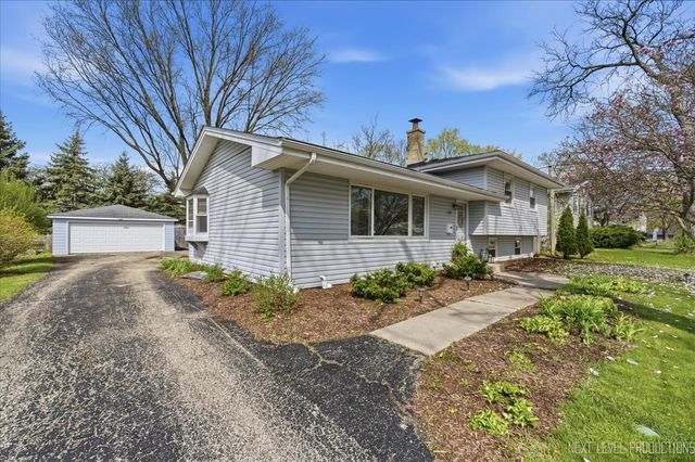 1209 Laurel Lane, Naperville, IL 60540