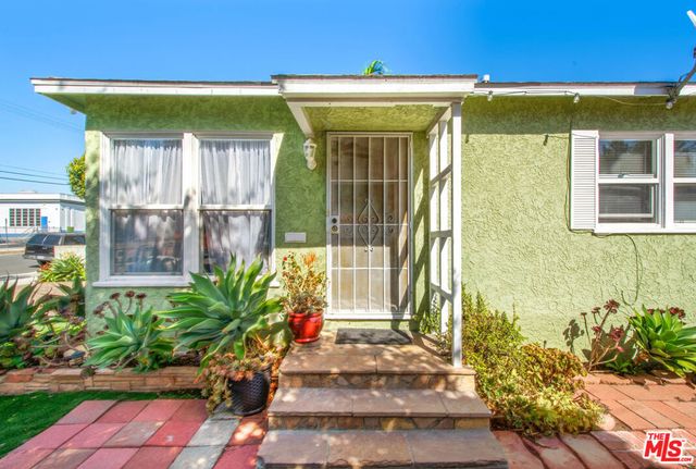 1118 Marlborough Avenue, Inglewood, CA 90302