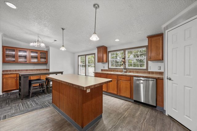 10582 Grabbs Lane, Terrell, TX 75161