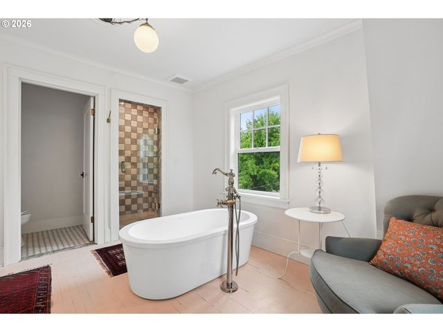 604 VAN BUREN St, Oregon City, OR 97045