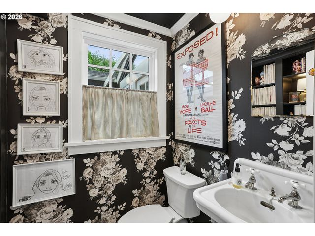 604 VAN BUREN St, Oregon City, OR 97045