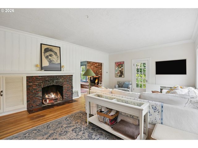 604 VAN BUREN St, Oregon City, OR 97045