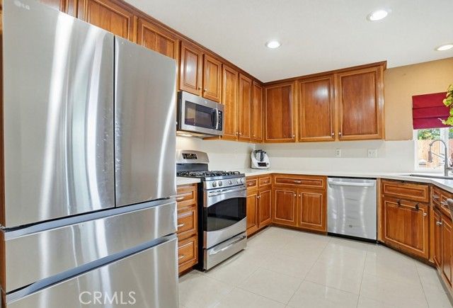 73 Hidden Valley, Pomona, CA 91766