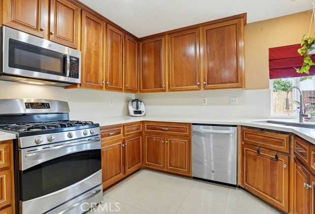 73 Hidden Valley, Pomona, CA 91766