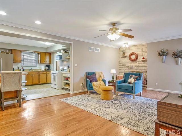 8 Terrace Lane, Granite City, IL 62040