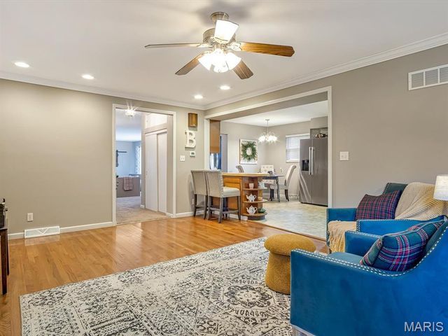 8 Terrace Lane, Granite City, IL 62040