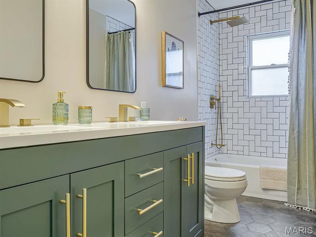 8 Terrace Lane, Granite City, IL 62040