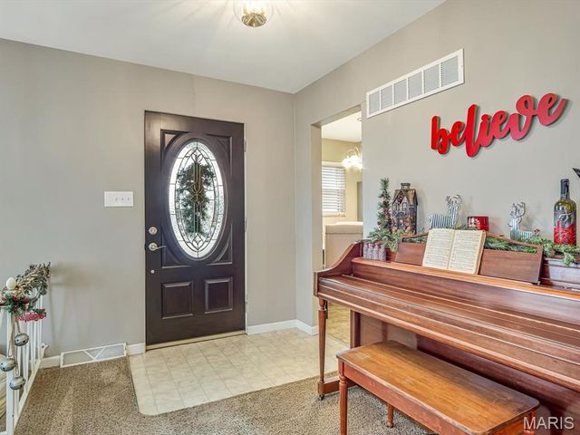 8 Terrace Lane, Granite City, IL 62040