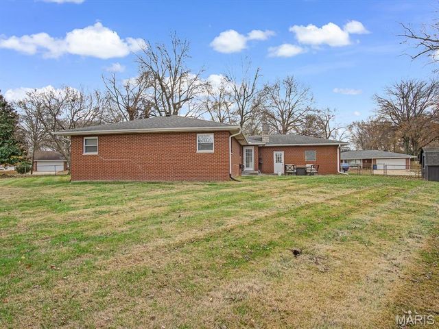 8 Terrace Lane, Granite City, IL 62040