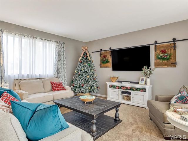 8 Terrace Lane, Granite City, IL 62040