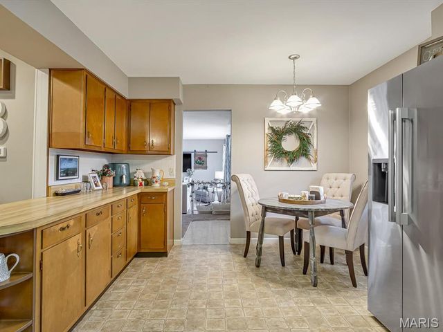 8 Terrace Lane, Granite City, IL 62040