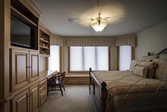 5696 SCHOOL DRIVE, Green Bay, WI 54313