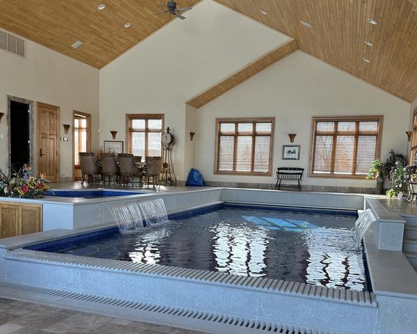 5696 SCHOOL DRIVE, Green Bay, WI 54313