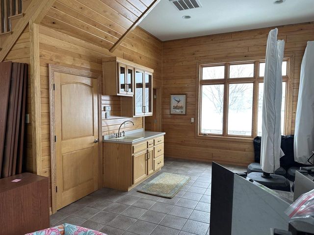 5696 SCHOOL DRIVE, Green Bay, WI 54313