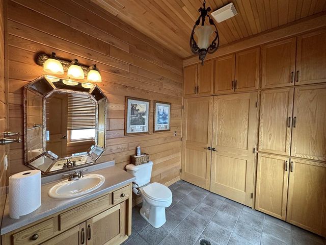 5696 SCHOOL DRIVE, Green Bay, WI 54313