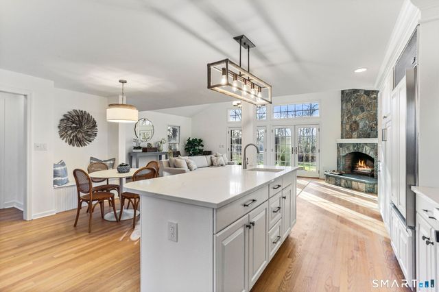 86 Maple Avenue South, Westport, CT 06880