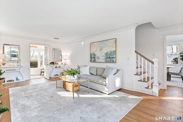 86 Maple Avenue South, Westport, CT 06880