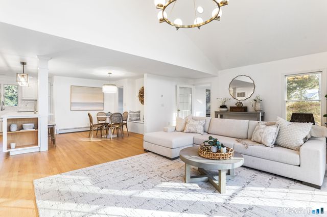 86 Maple Avenue South, Westport, CT 06880