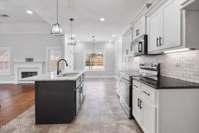 2931 Chattering Lane, Southaven, MS 38672