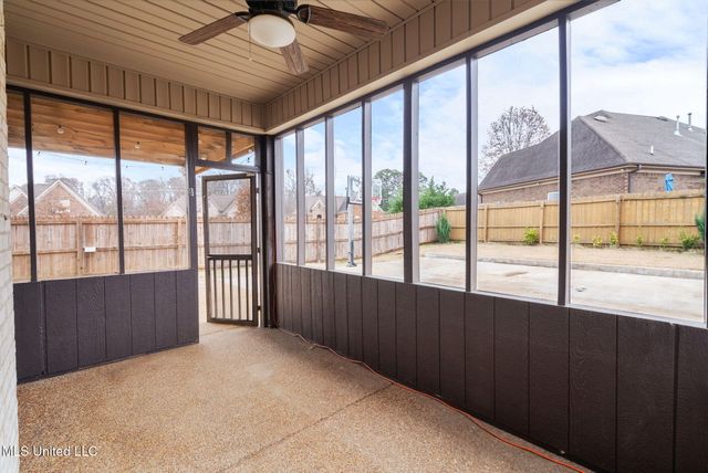 2931 Chattering Lane, Southaven, MS 38672