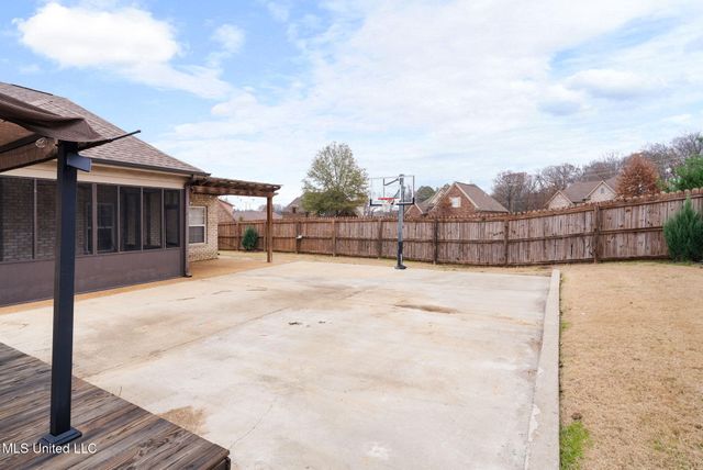 2931 Chattering Lane, Southaven, MS 38672